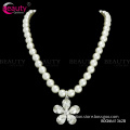 Elegant Pearl Chain Necklace Jewelry with Flower Pendant